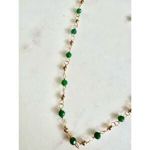Dainty emerald green beaded gold color necklace ￼